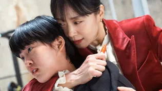 Jeden z nejlepších akčních filmů od Netflixu se vrátí. Nečekaný spin-off uvidíme už brzy