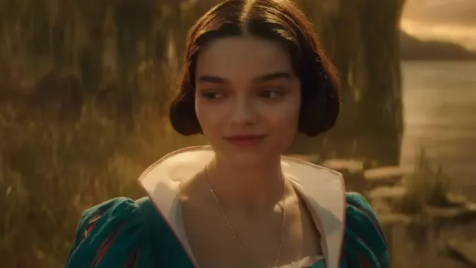 Nejnenáviděnější film budoucnosti? Sněhurka v novém traileru děsí ošklivými trpaslíky