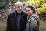 TV sledovanost: Kriminálka Kroky vraha rozdrtila konkurenci. Nový rok patřil Bratrům