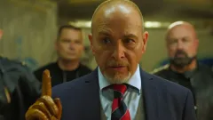 Bez trenek, logiky a dobrých herců. Nová česká komedie připomíná sérii videí z TikToku