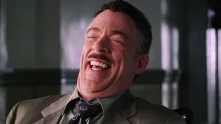 Původce nejlepšího hereckého memu slaví 70. J. K. Simmons umí ukřičené šéfy, psychopaty i dobráky