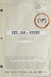 Ext. Mașină. Noapte