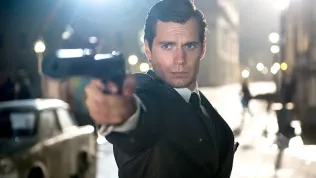 Henryho Cavilla chtějí za Bonda všichni. Zveřejněné video ukazuje, že na to měl už dávno