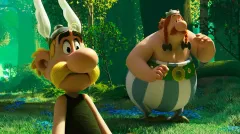 Asterix, Obelix a Netflix. Slavní hrdinové mlátí Římany v extrémně zábavném traileru