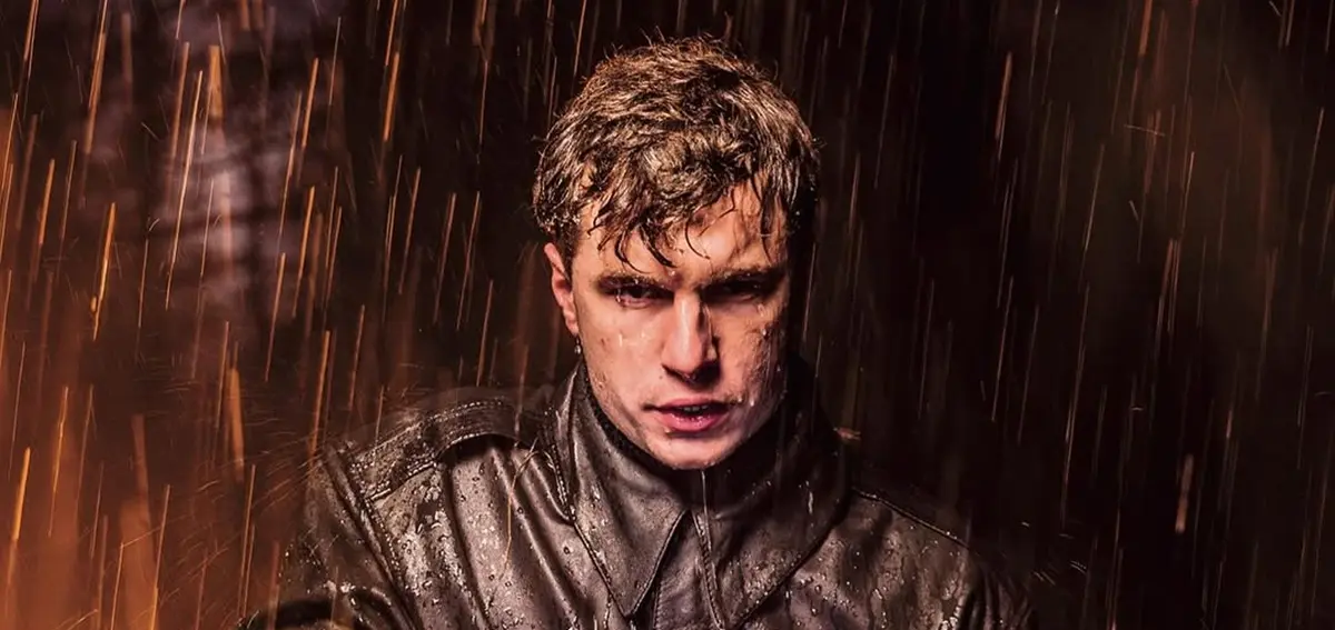 Recenze: Král Šumavy: Agent Chodec je temnější a drsnější. Má nakročeno k perfektnímu zakončení Hasilova příběhu