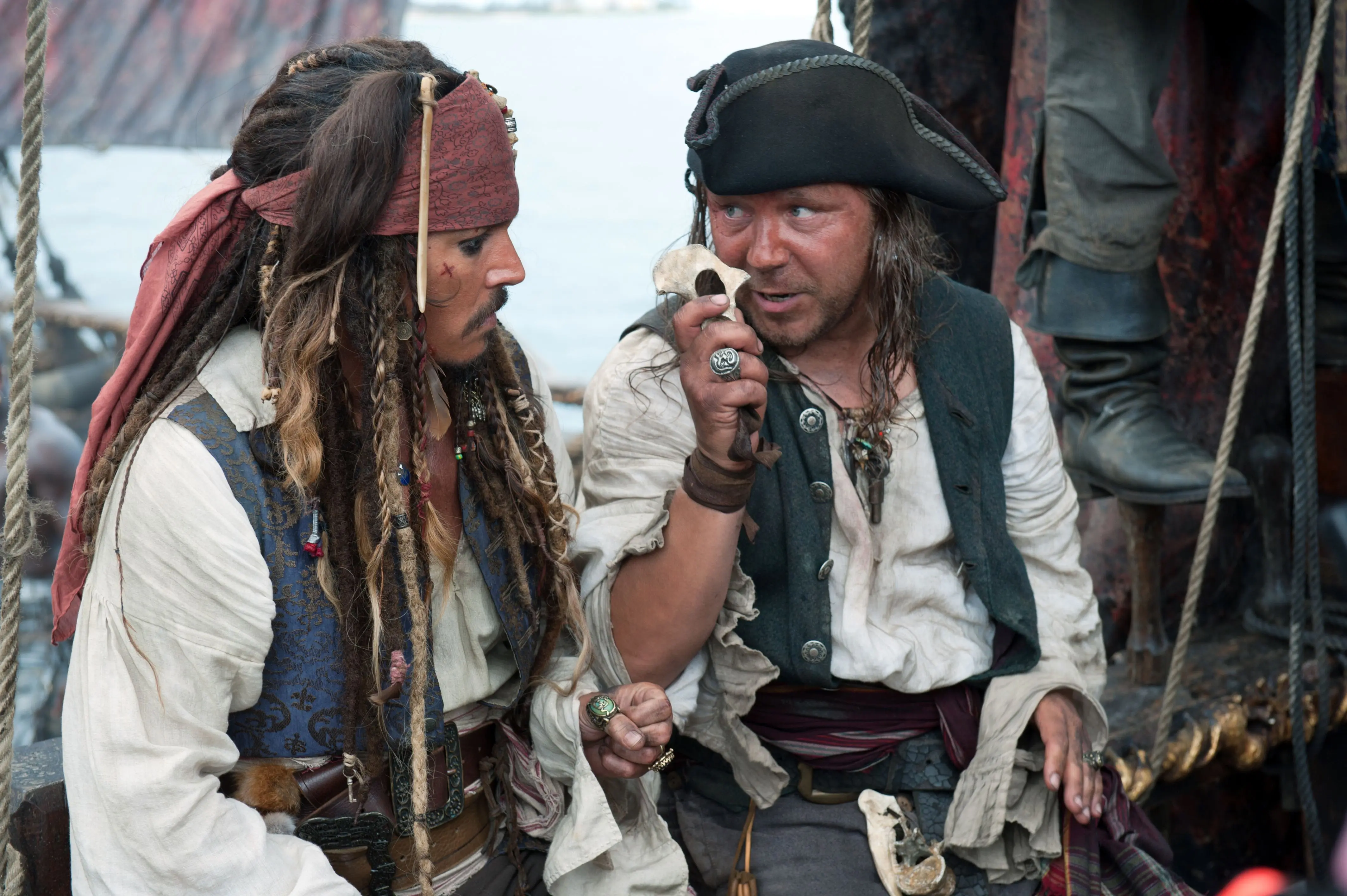 Stephen Graham – Piráti z Karibiku