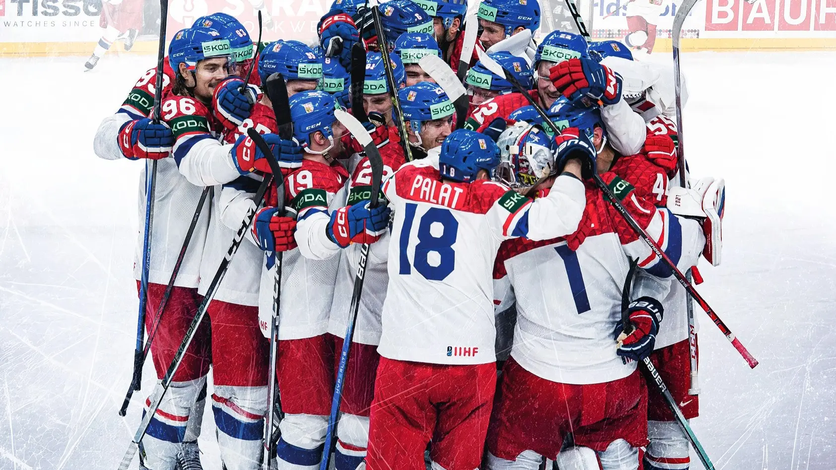 Recenze: Zlatá cesta je unaveným ohlédnutím za hokejovým úspěchem. V televizi by jí to slušelo lépe