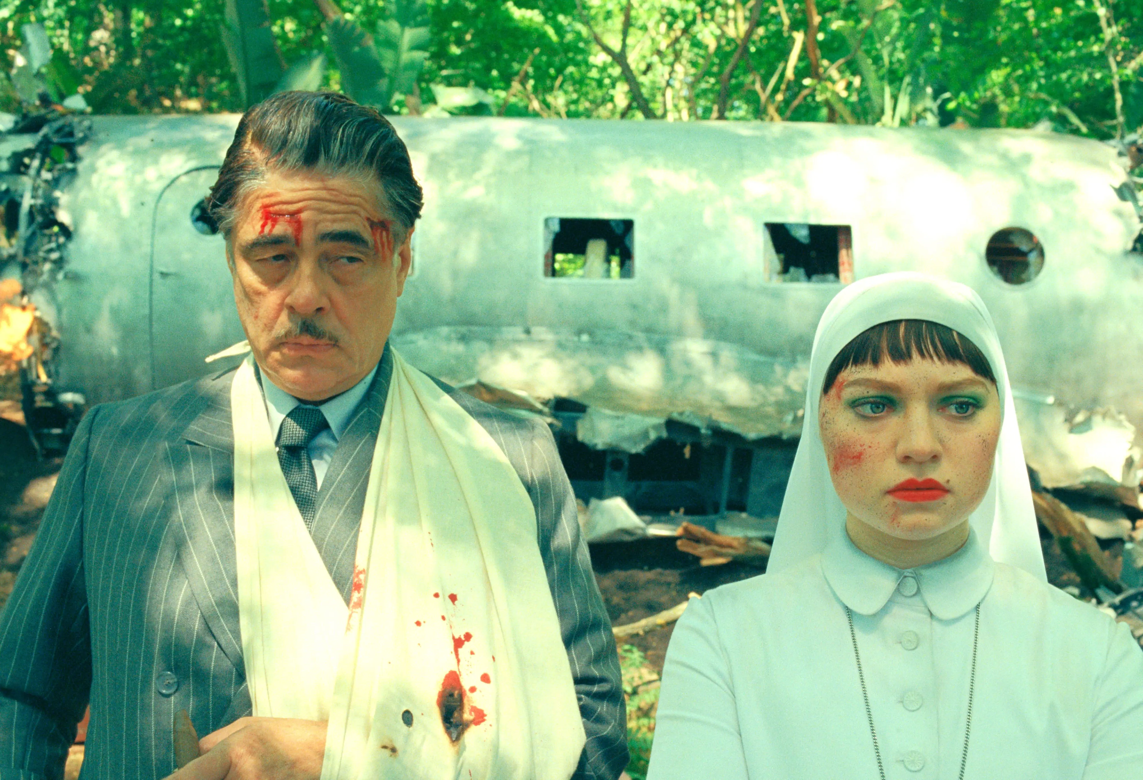 Recenze: Fénické spiknutí je typickým filmem Wese Andersona. Zvládne pobavit, ale i unavit