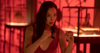 Neumí hrát? No a co. Fotogenická Gal Gadot je ženskou superstar s pohnutou rodinnou minulostí