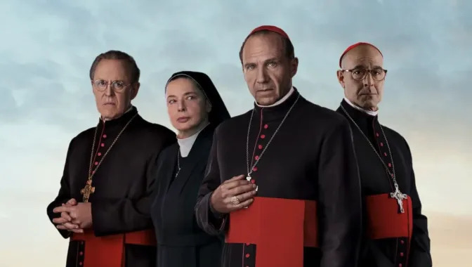 Začalo skutečné konkláve. Oceňovaná filmová verze konečně dorazila na stream