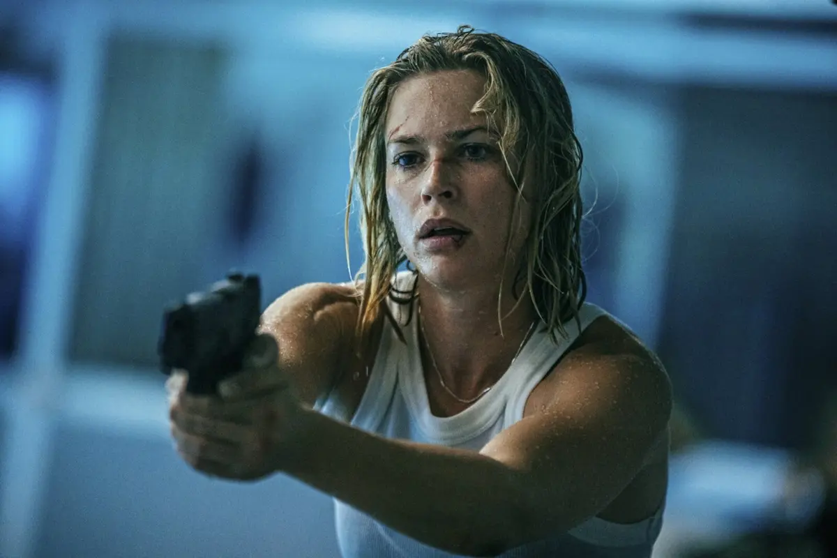 Recenze: Exteritorium doplácí na odfláknutý scénář. Hit Netflixu působí jako špatně upravený fast food