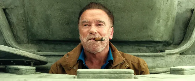 Arnold se vrací v akčním hitu Netflixu. Trailer na druhou řadu láká na střet s hvězdou Matrixu