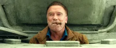 Arnold se vrací v akčním hitu Netflixu. Trailer na druhou řadu láká na střet s hvězdou Matrixu