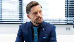 Top kina ČR: Džob vládne, ale bojuje s vedry. Česká novinka Pod parou zklamala