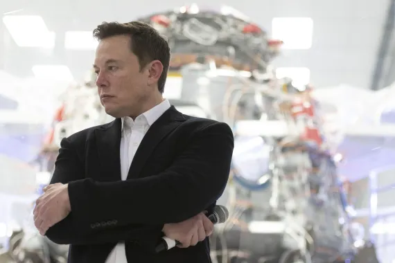Elon Musk našel hereckého představitele. Vzniká komický film o válce o umělou inteligenci
