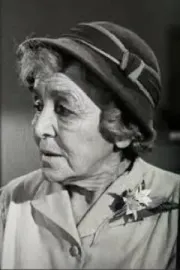 Alma Platt