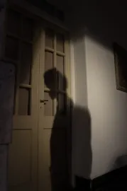 MIENTRAS CATA NO ESTÁ