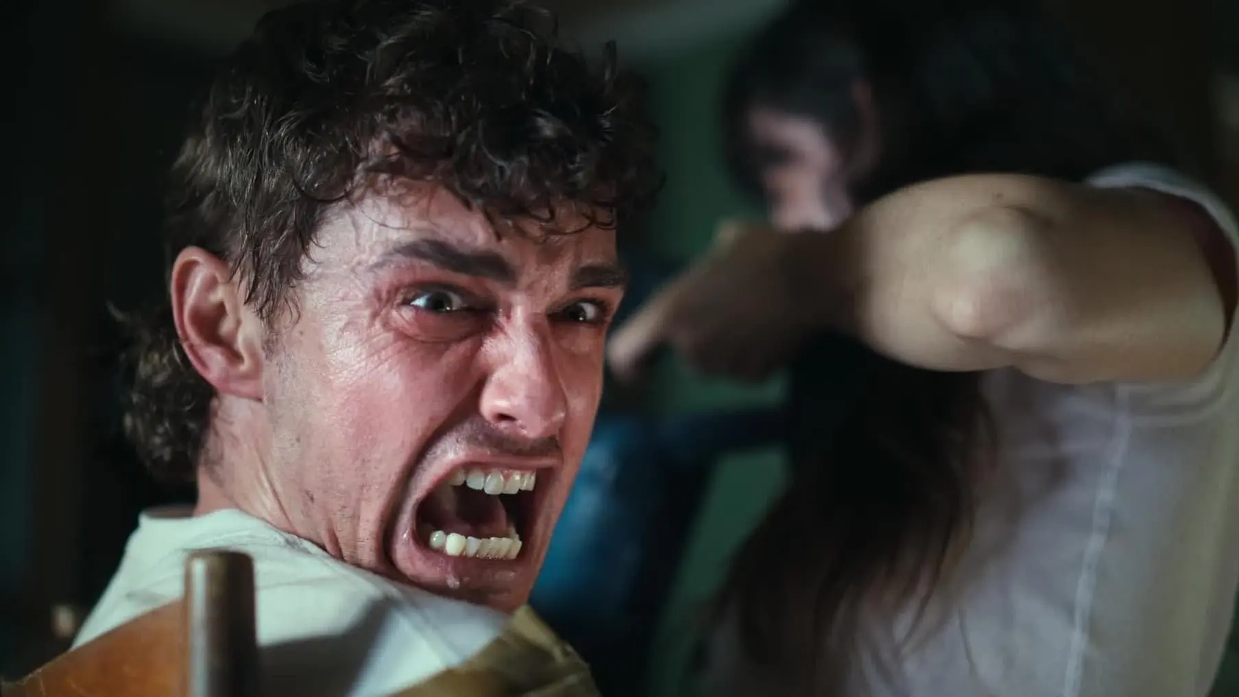 Být doslova spolu. Nej(ne)vhodnější horor na rande spojuje odpornou Věc s ulítlou romancí