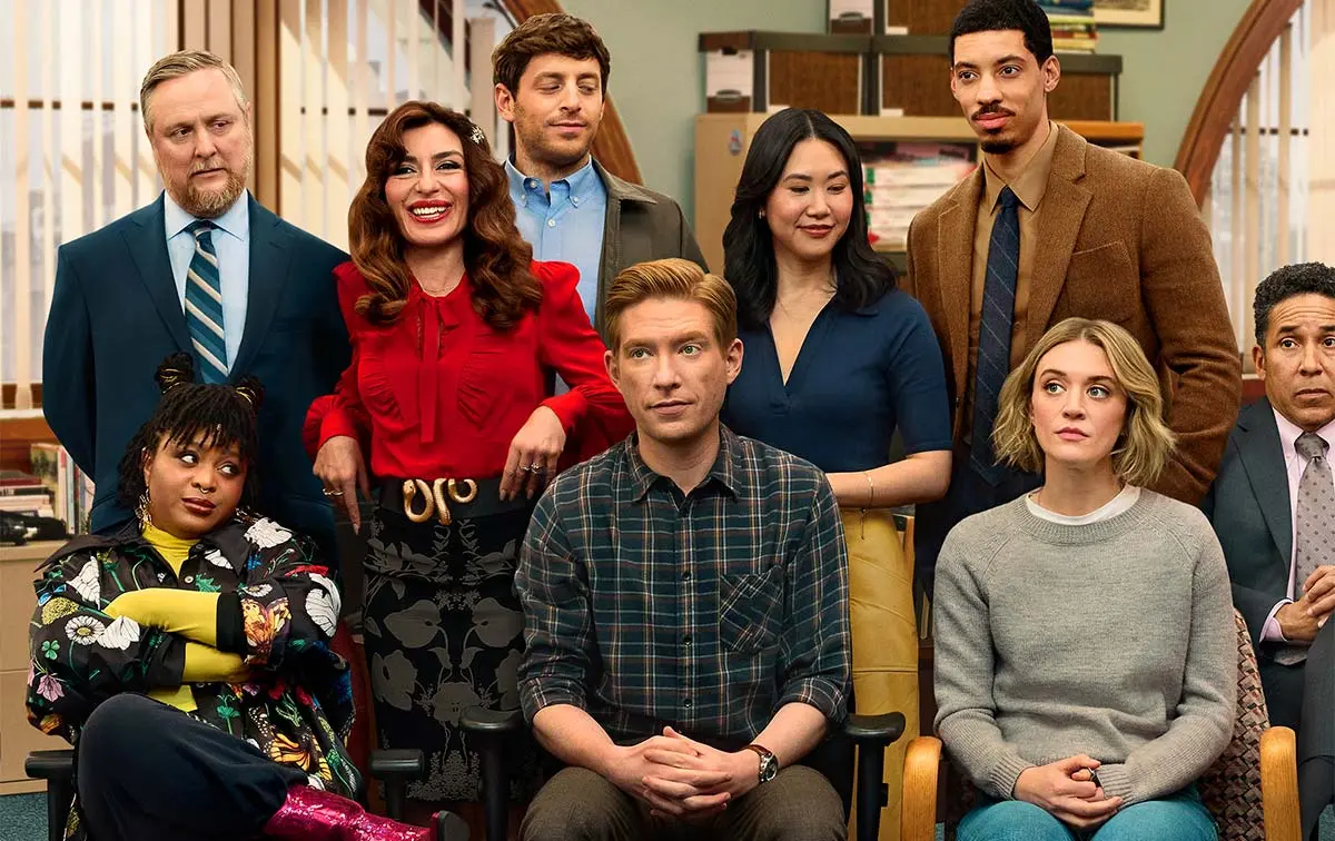 Legendární Kancl je zpět. Oblíbená postava pracuje mezi novináři a prodavači toaletního papíru