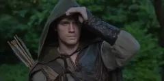 Důstojný nástupce Kevina Costnera? Nový Robin Hood láká na nálož akce i osudovou romanci
