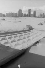 Даос оглядається