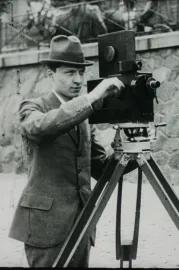 Smrtelný let aeroplánu pod pražským mostem