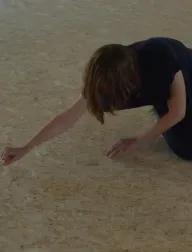 Esta puerta, esta ventana