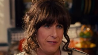 Dobré filmy ať vezme ďas. Adam Sandler se zavázal k totální výkonnosti, ale haprující kvalitě